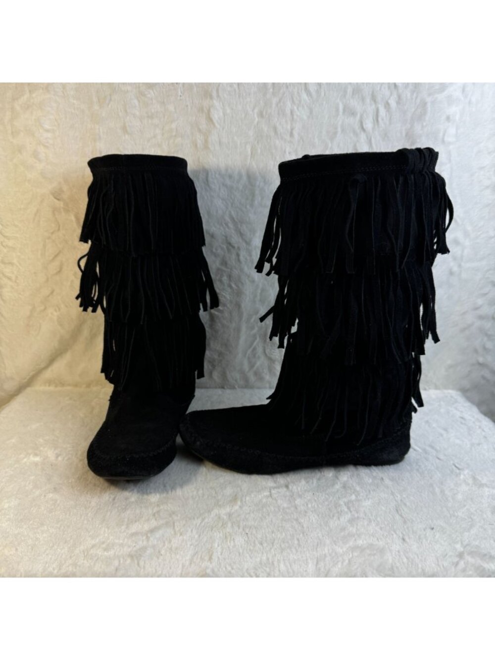 LC Lauren Conrad Thia Black Suede 3 Tier Fringe MidCalf Moccasin Boots Women 6M - Picture 3 of 14